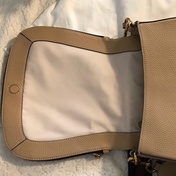 SOLD Marc Jacobs Gotham Sand Leather Saddle Bag - Picture 3 of 7